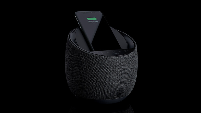 belkin-g1s0001-soundform-elite-smart-speaker-phone-charging-black-v01-r01-820×461