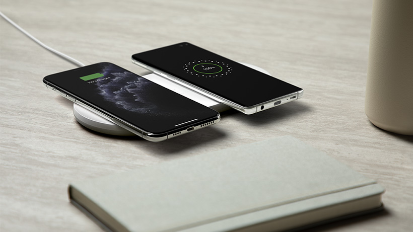 WIZ002_belkin-WIN201-boostup-dual-wireless-charging-pad-faster-charging-v01-r01-820×461-us