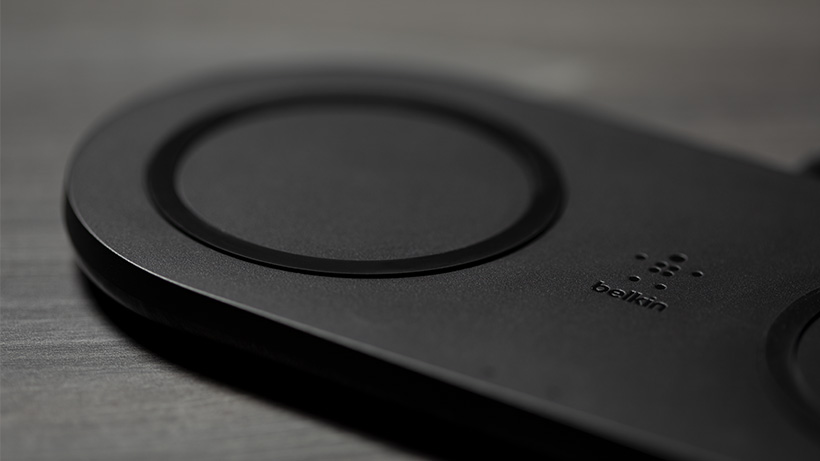 WIZ002_belkin-WIN201-boostup-dual-wireless-charging-pad-qi-v01-r01-820×461-us